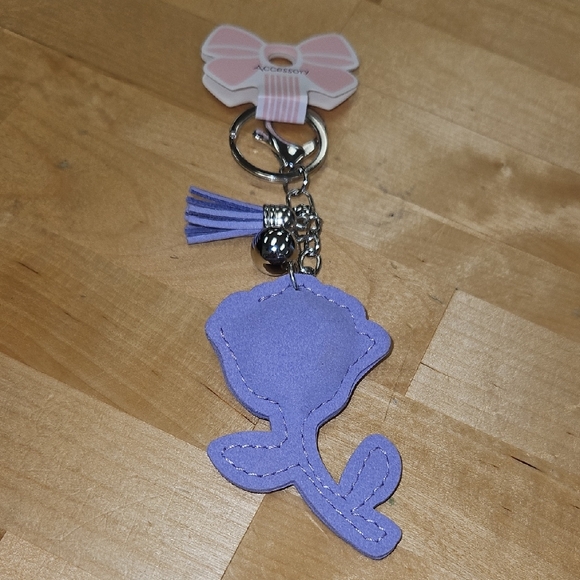 Sparkling Purple Rose Keychain - Picture 6 of 6